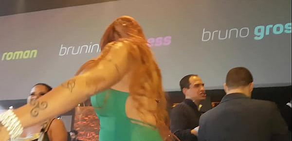  Melissa Devassa tira calcinha em festa do pornô brasileiro, direção Stanlay Miranda gravado por El Toro de Oro